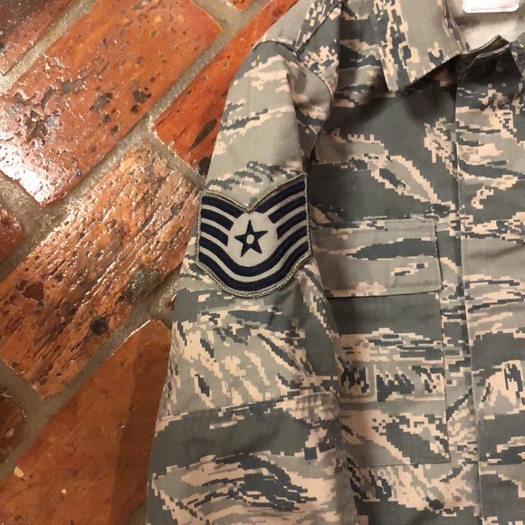 U.S Air Force Camouflage Combat Utility Shirt sz 40R - Picture 3 of 10